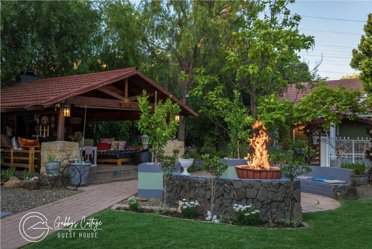 Gabbys Cottage Guesthouse Блумфонтейн Экстерьер фото