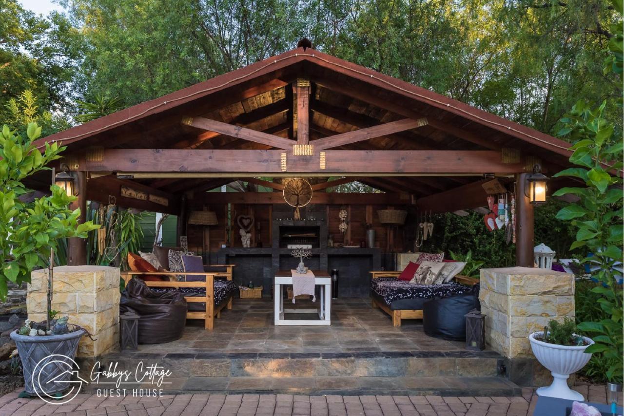 Gabbys Cottage Guesthouse Блумфонтейн Экстерьер фото