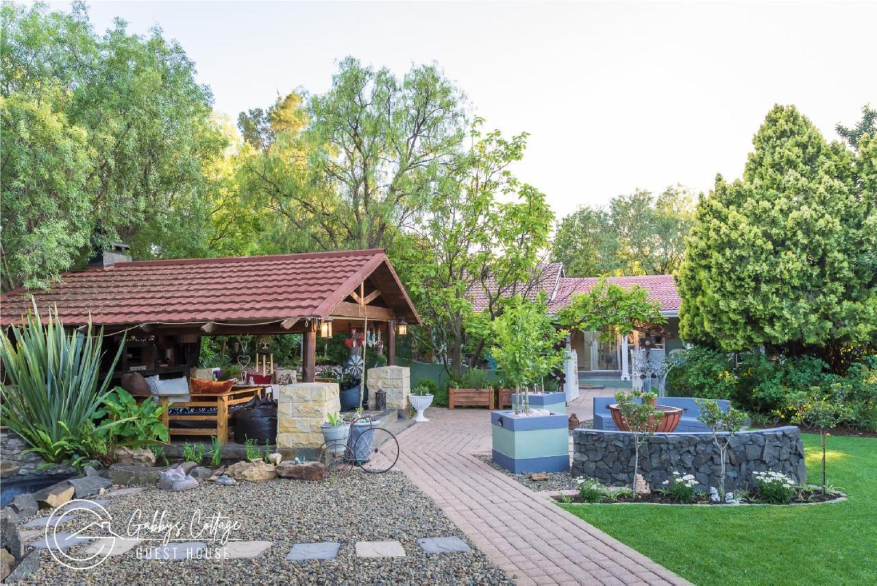 Gabbys Cottage Guesthouse Блумфонтейн Экстерьер фото